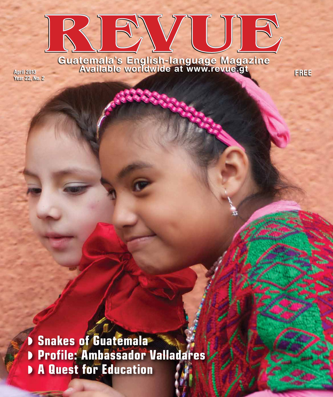 Una de mis fotografías viste la portada de Revue en abril 2013