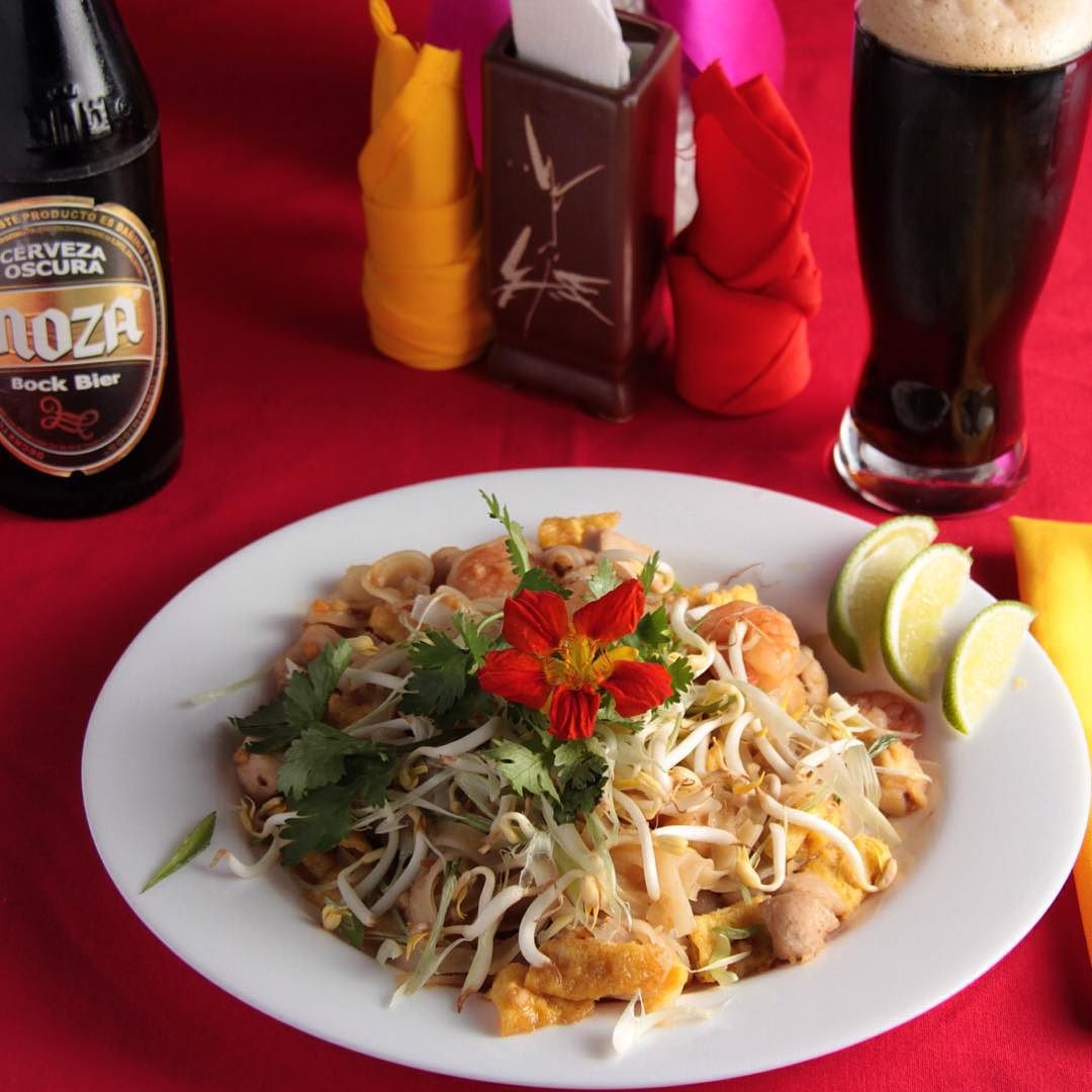 How about some Pad Thai from Café Flor in La Antigua Guatemala for dinner?